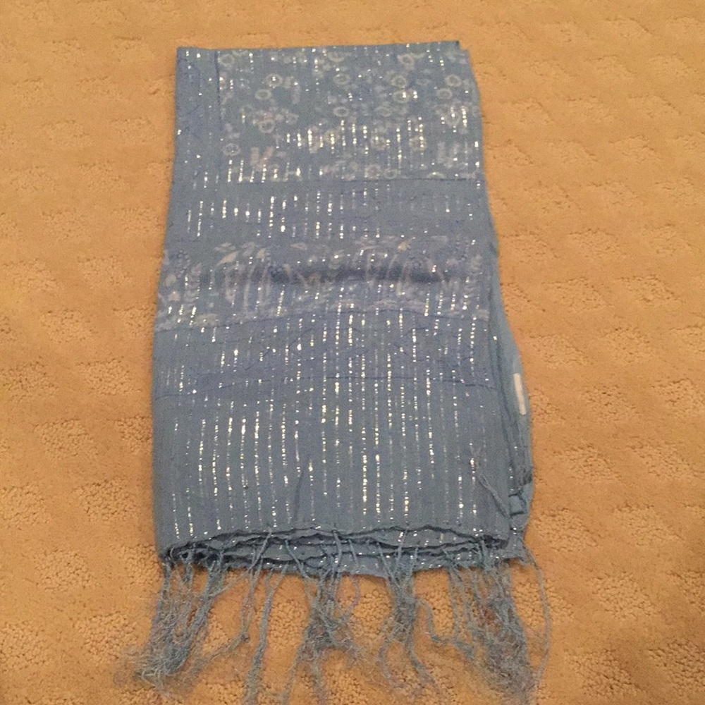Blue shiny scarf